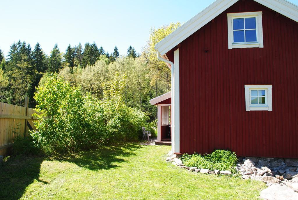 Anfasteroed Gardsvik - Sjoestugan Ljungskile Kamer foto